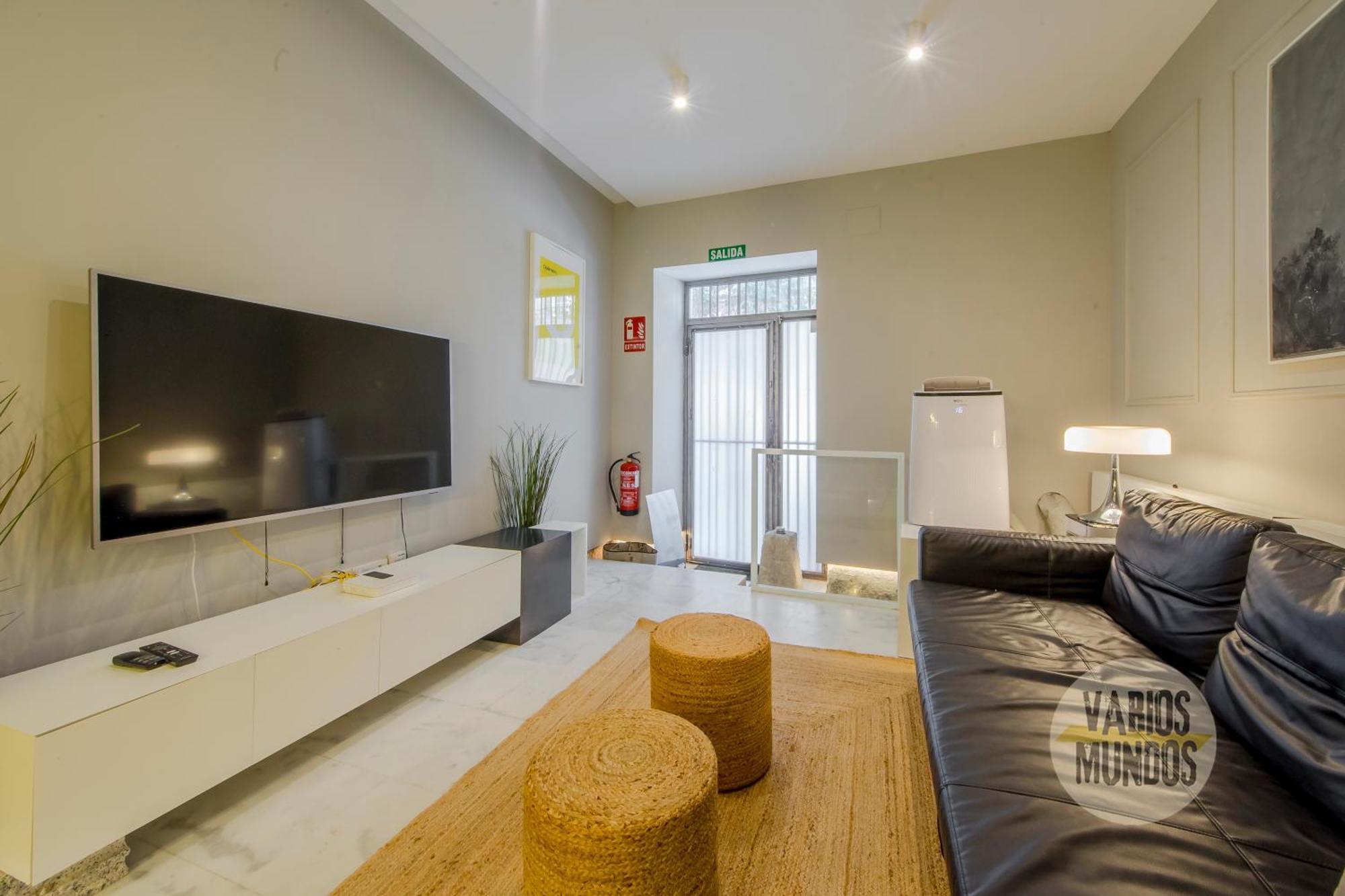 Cool Duplex Bajo Apt 7Pax Cerca De Tirso De Molina E2 Madrid Buitenkant foto